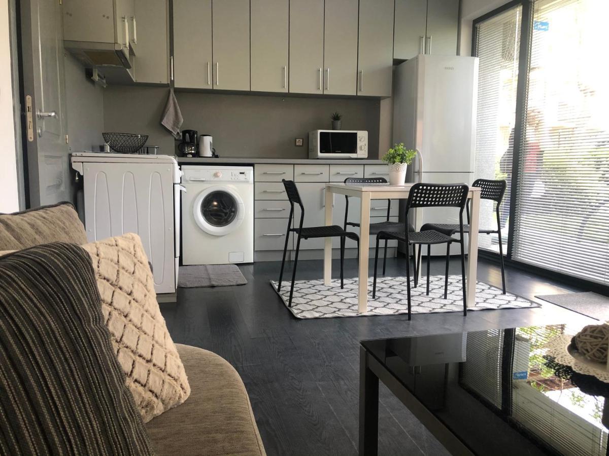Sarafovo Beach Apartment Mit Terrasse Burgas Esterno foto